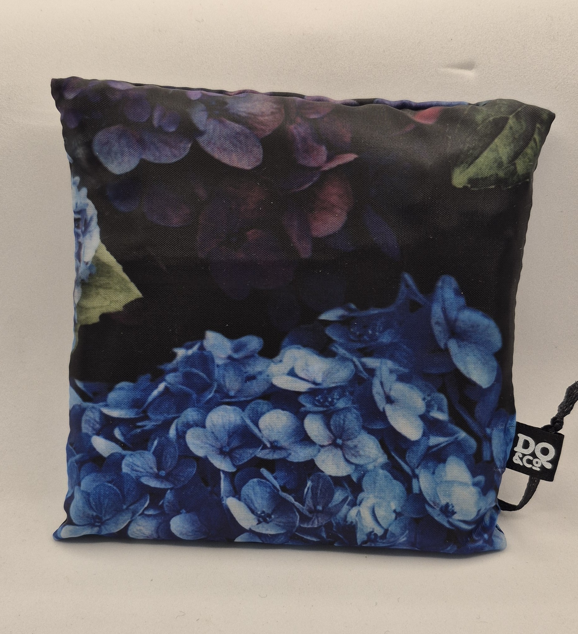 DQ fold out bag - Image 14